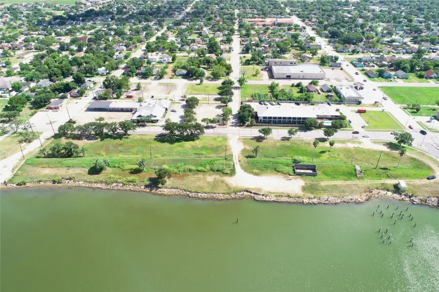 1024 W 2nd Street, Freeport, TX 77541 - #3