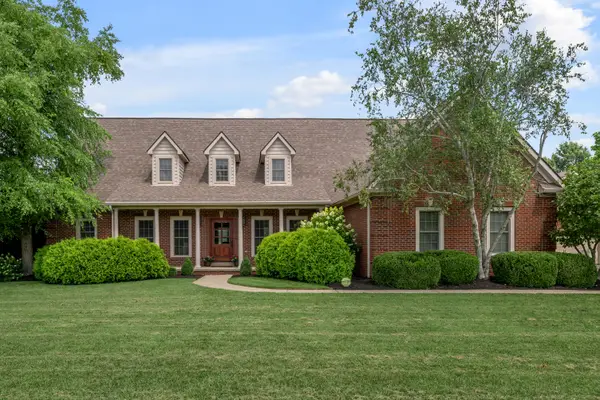 1013 Bluegrass Road, Versailles, KY 40383