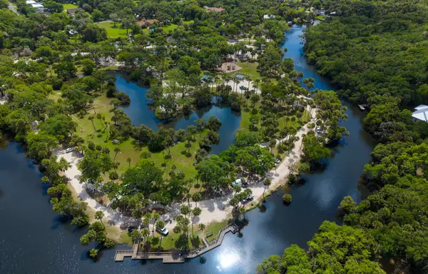 5144 Waterside Way, Fort Pierce, FL 34981