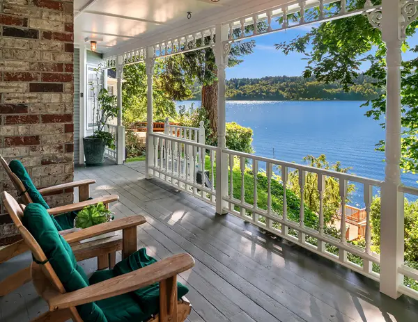 10157 SW 263 Street, Vashon, WA 98070