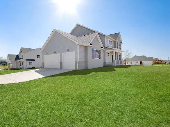 2230 Redwood Lane, Chesterton, IN 46304 - #2