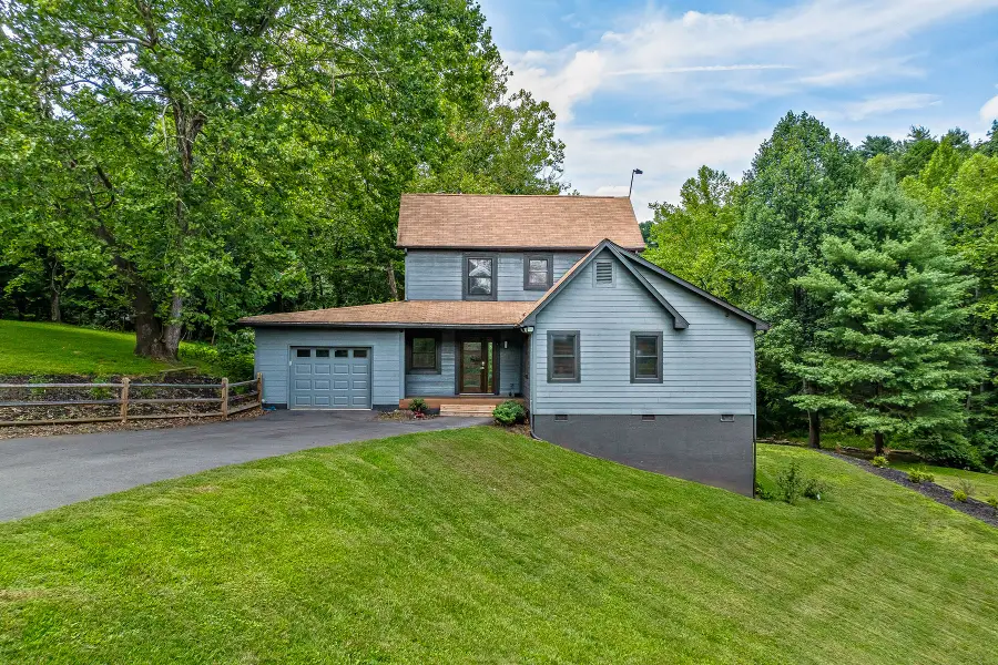48 Merrell Road, Leicester, NC 28748 - #2