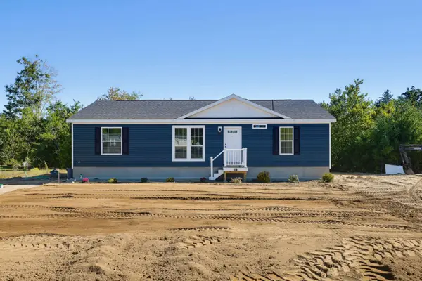 35 Margarets Way, Ossipee, NH 03864
