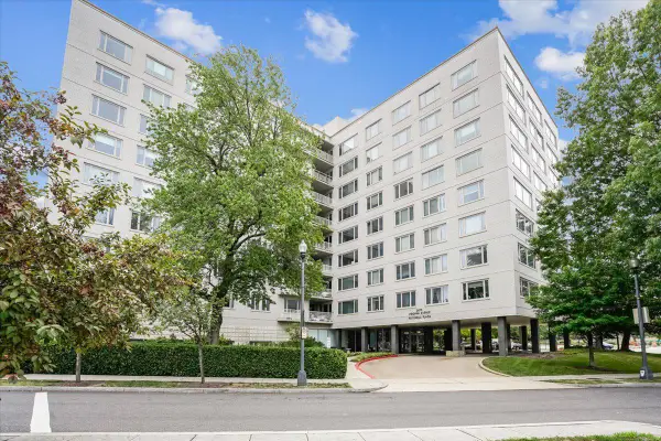 2475 Virginia Ave Nw #102, WASHINGTON, DC 20037
