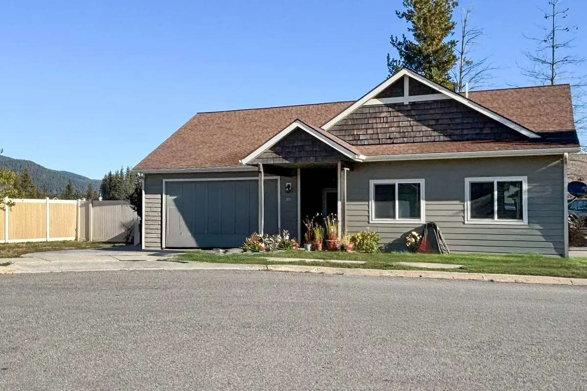 318 Creekview Ct, Sandpoint, ID 83864 - Image #1
