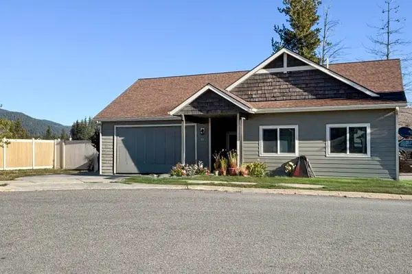 318 Creekview Ct, Sandpoint, ID 83864