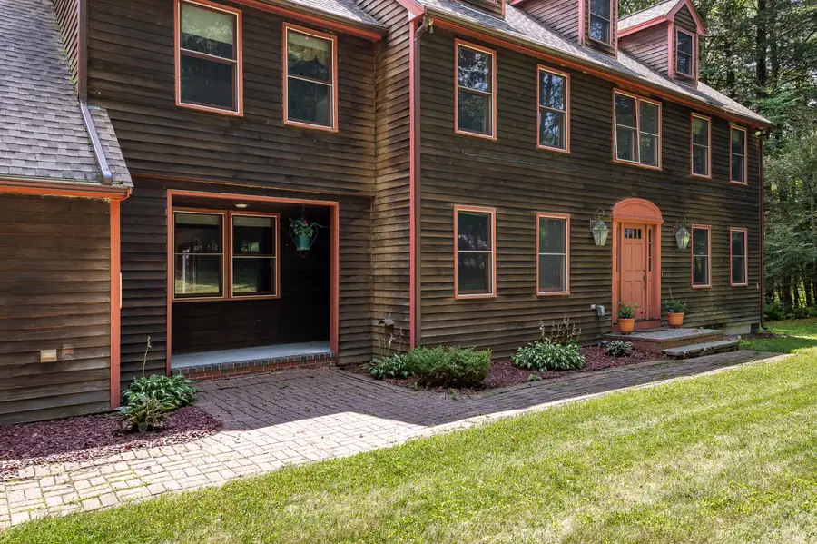 6 Gas Light Lane, Kensington, NH 03833 - #3