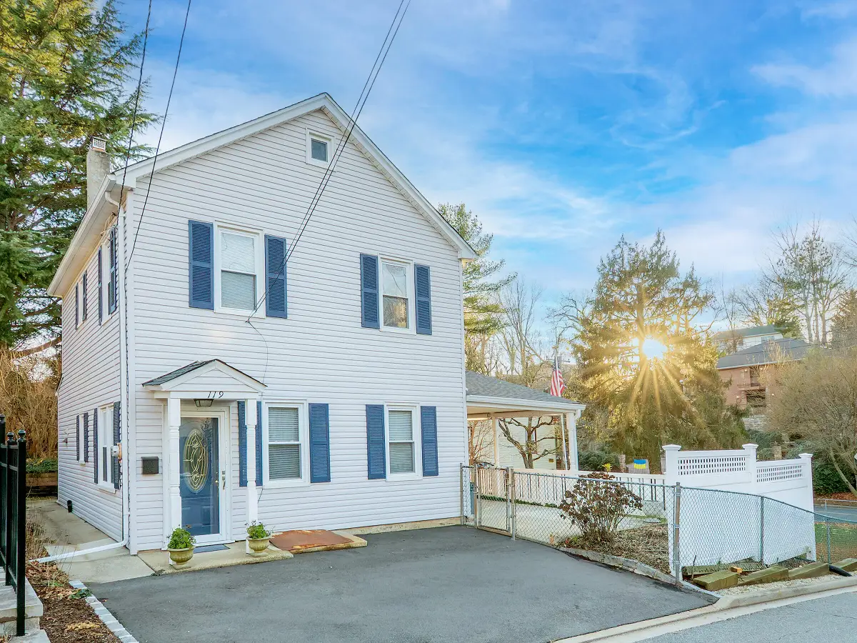 119 Cross Street, Locust Valley, NY 11560 - Image #1