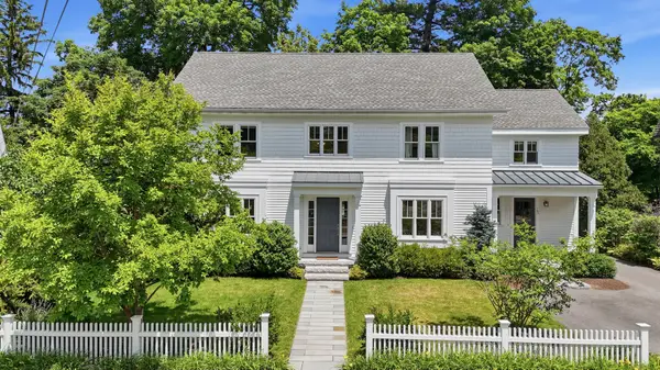 25 Stow Street, Concord, MA 01742