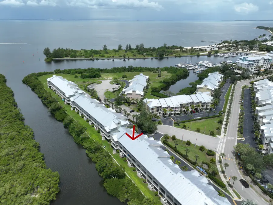 3226 Mangrove Point Drive, Ruskin, FL 33570 - #2