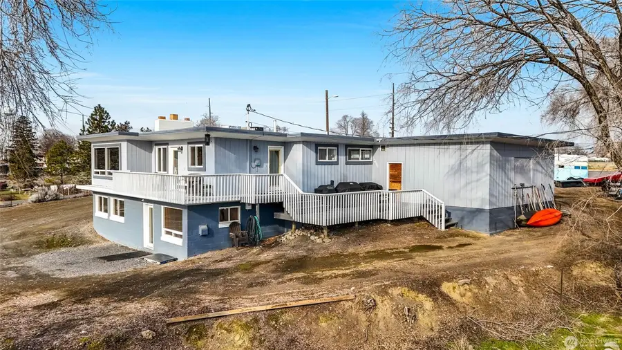 8061 NE Valley Road, Moses Lake, WA 98837 - #2