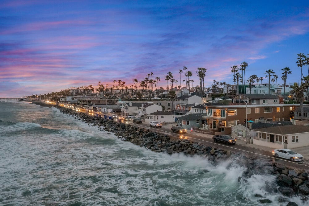 516 The Strand, Oceanside, CA 92054 BHGRE