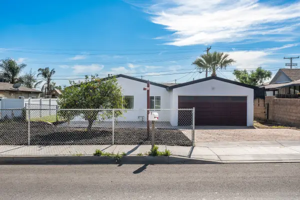 5672 28th Street, Jurupa Valley, CA 92509