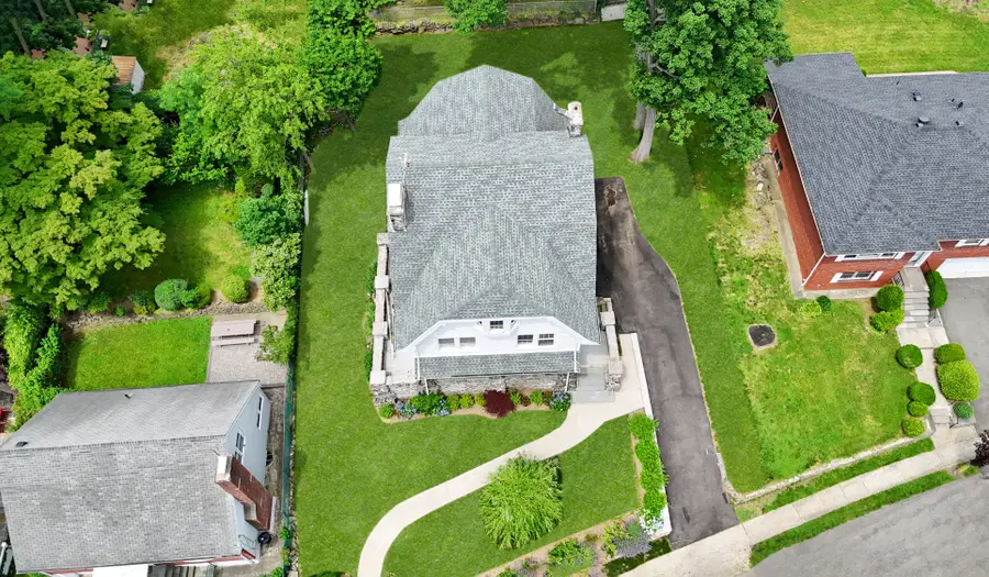 209 Van Cortlandt Park Avenue, Yonkers, NY 10705 - Image #2