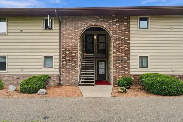 1735 MARICOPA DRIVE, Oshkosh, WI 54904