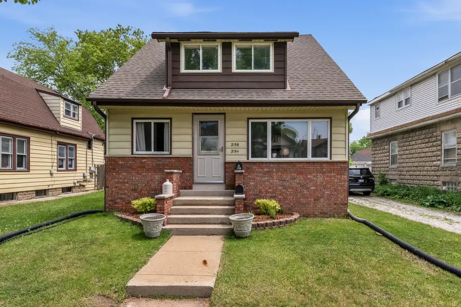 2154 S 69th St, West Allis, WI 53219 - #2