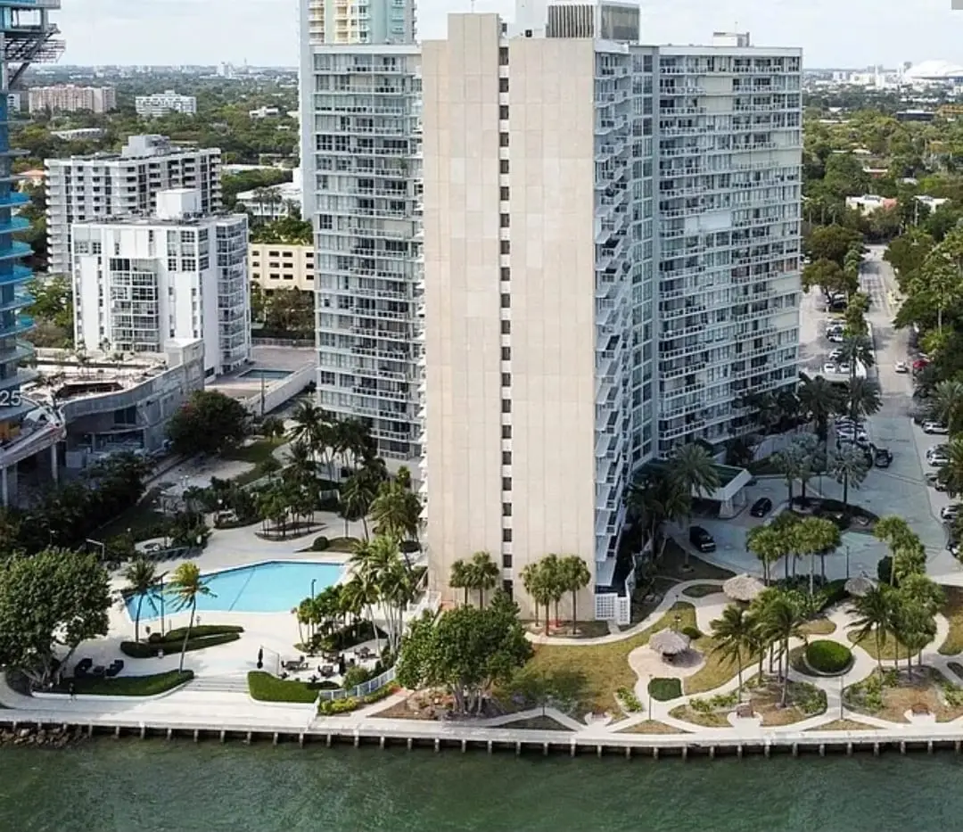 2451 Brickell Ave #10M, Miami, FL 33129 - Image #1