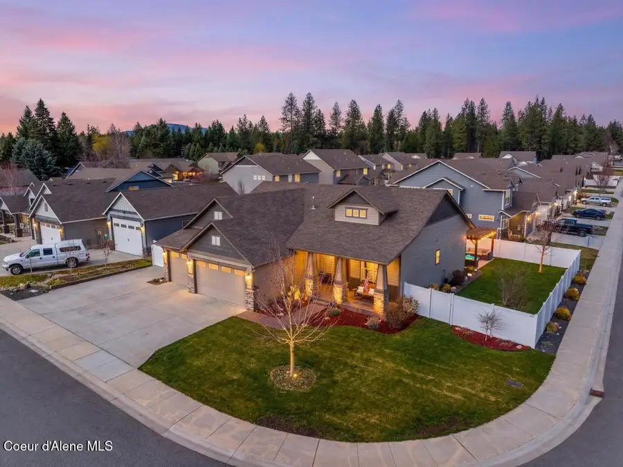 11305 N EMERALD DR, Hayden, ID 83835 - #2