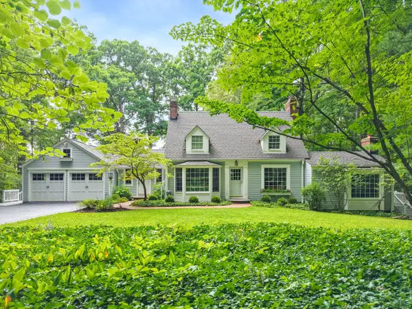 80 Mill Creek Lane, Moreland Hills, OH 44022