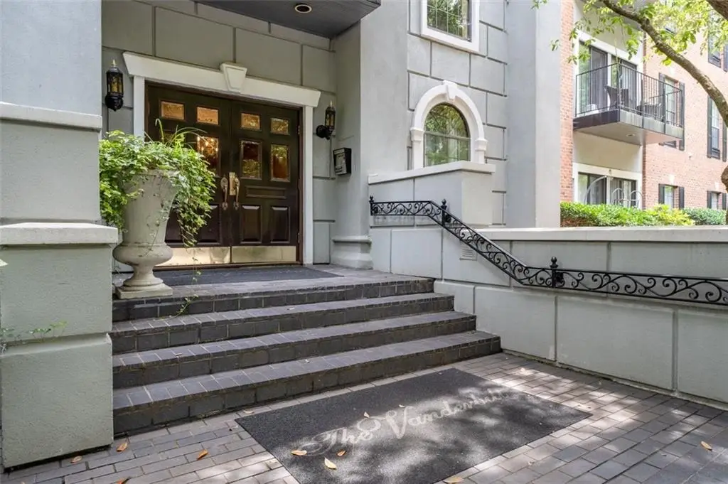 3071 Lenox Road Ne #19, Atlanta, GA 30324 - Image #1