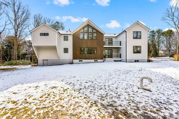 46 Greensward Circle, Mashpee, MA 02649