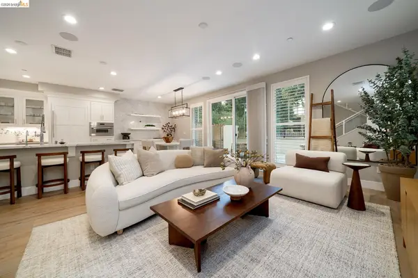 1247 Walker Ave #2, Walnut Creek, CA 94596