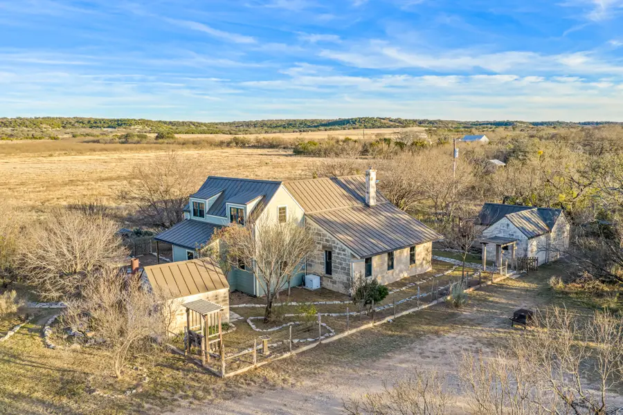 9402 Doss Spring Creek Rd, Doss, TX 78618 - #2