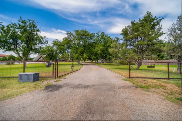 318 Who Who Dr, Carlsbad, NM 88220