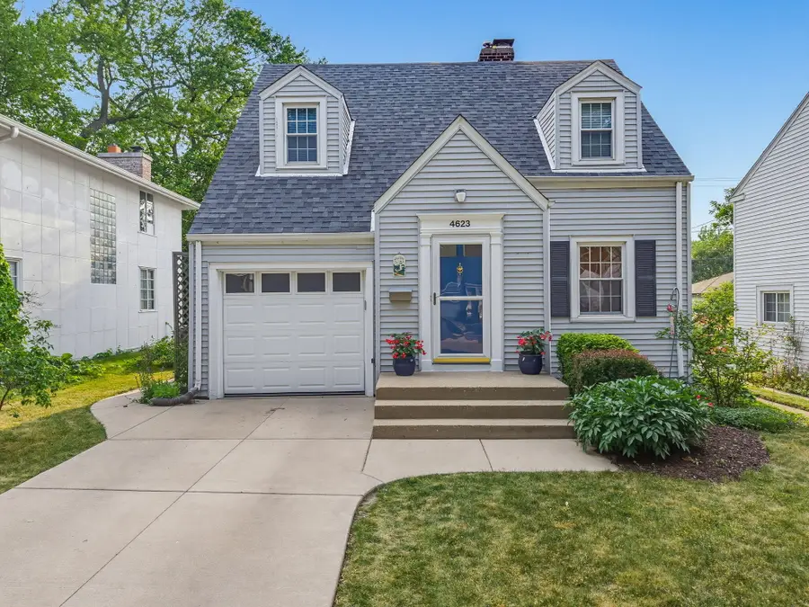 4623 N Idlewild Ave, Whitefish Bay, WI 53211 - #2