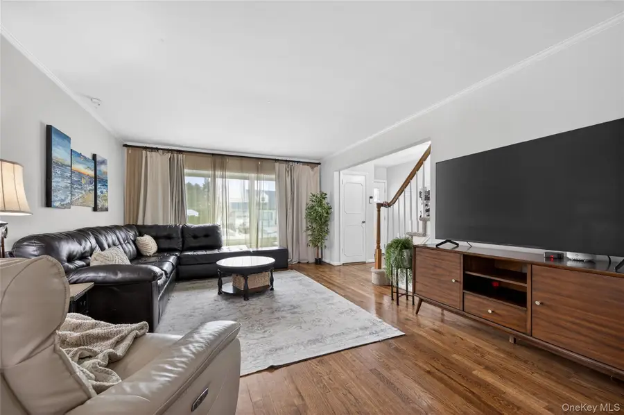 867 Duncan Drive, Westbury, NY 11590 - #3