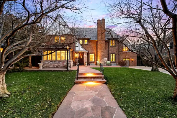 2020 E 4th Avenue, Denver, CO 80206