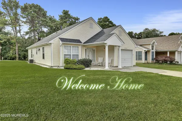 558 Waterford Drive, Manchester, NJ 08759