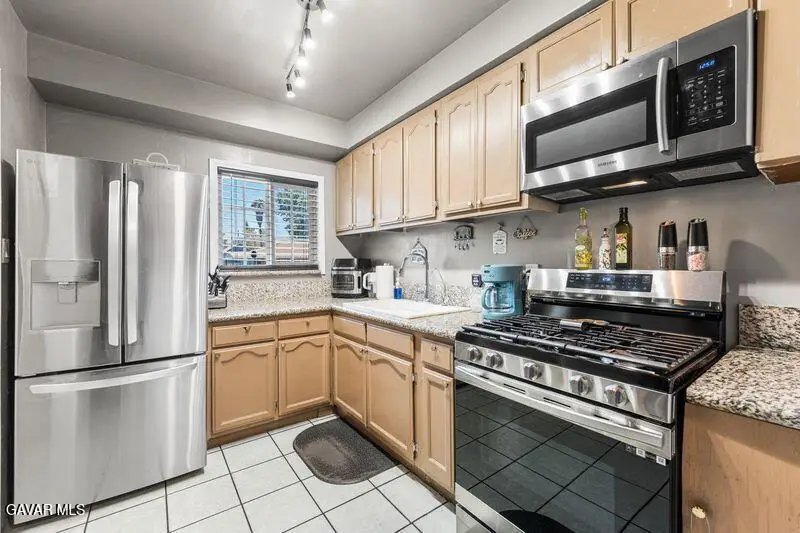 3891 Lugo, Lynwood, CA 90262 - #3
