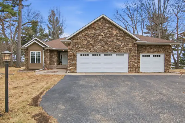 2907 Plum Tree Circle N, Menomonie, WI 54751