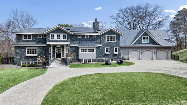 4929 E Sunnyslope Road, Edina, MN 55424