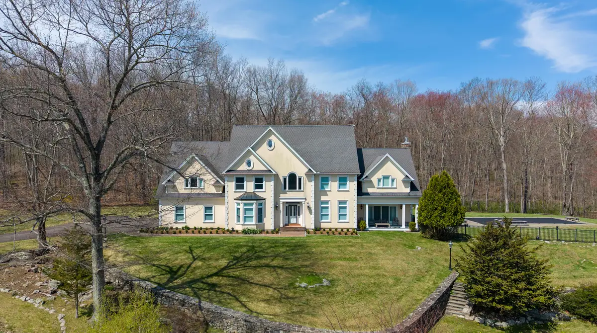 48 Coach Light Drive, Woodbury, CT 06798 - #1