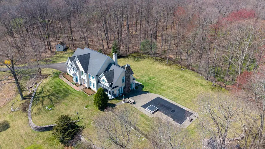48 Coach Light Drive, Woodbury, CT 06798 - #3