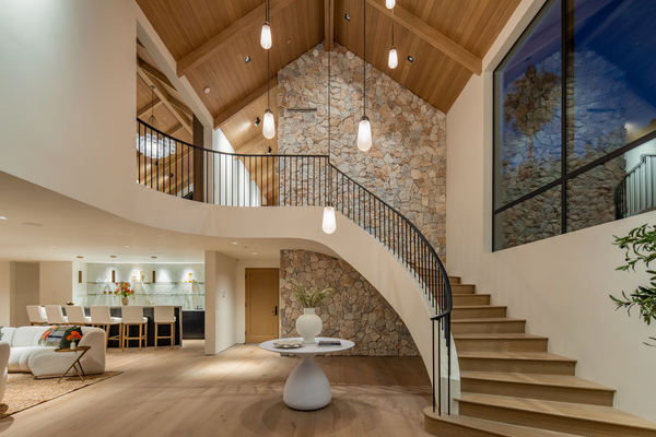 12309 Viewcrest Road, Studio City, CA 91604