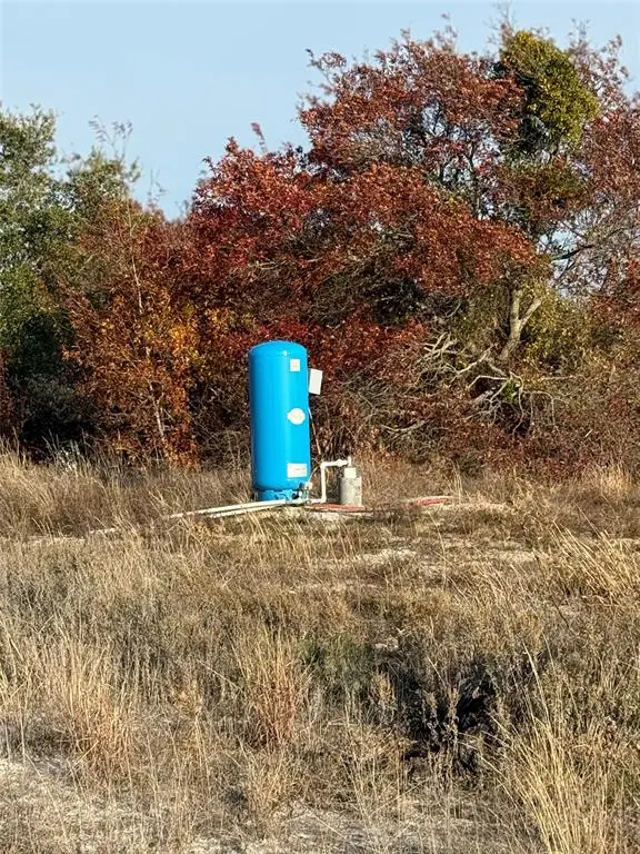 5200 Agnes Circle, Springtown, TX 76082 - Image #3