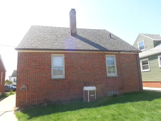 5706 Brownfield Drive, Parma, OH 44129 - #2