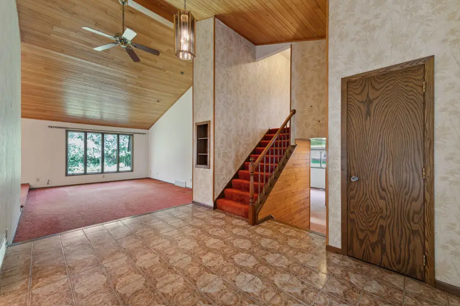 6045 Bowman Avenue, Inver Grove Heights, MN 55076 - Image #2