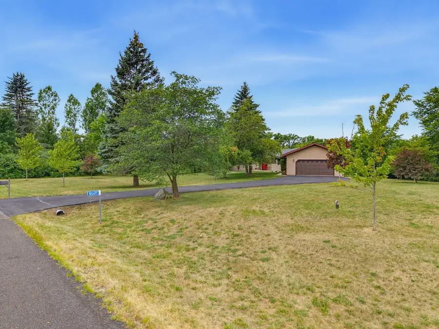N5471 Loraine Dr, Fredonia, WI 53021 - #2