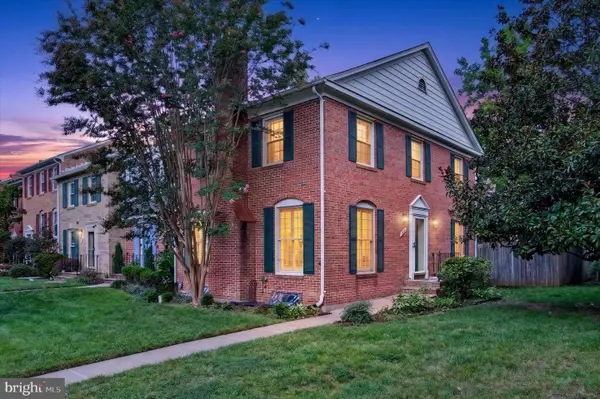 7026 Leebrad St, SPRINGFIELD, VA 22151