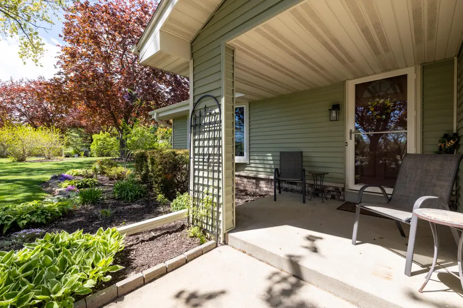 W248N9575 Norwauk Ct, Colgate, WI 53017 - #2