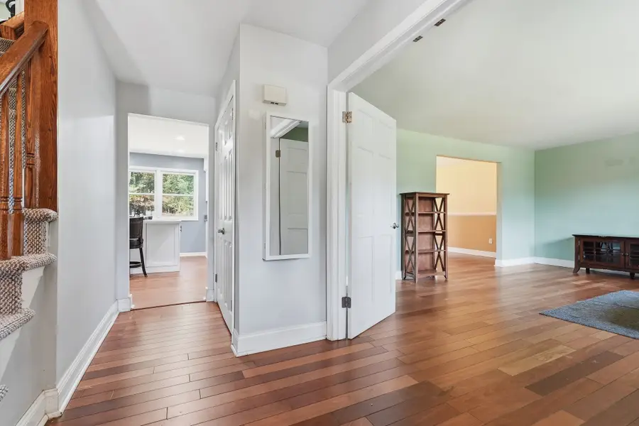 17 Briarwood Dr, Voorhees, NJ 08043 - #3