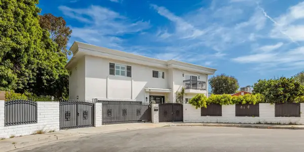 2744 S Bentley Avenue, Los Angeles, CA 90064