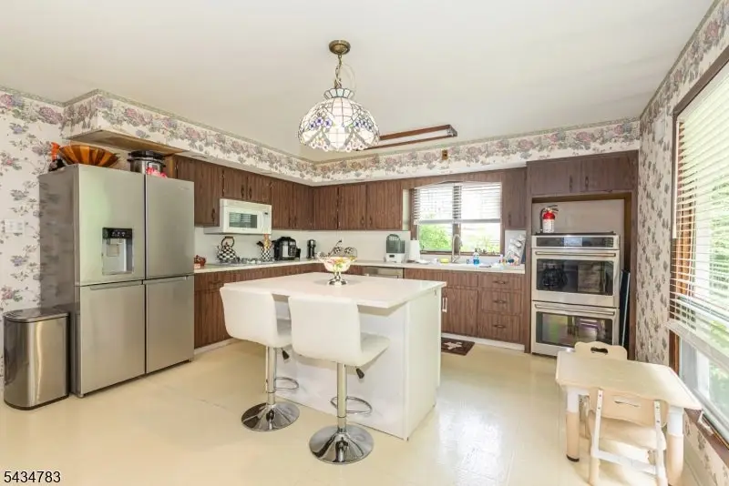 319 Winifred Dr, Totowa, NJ 07512 - #2