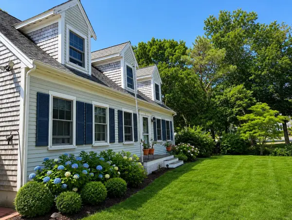 2 Bay View Rd, Dennis, MA 02638