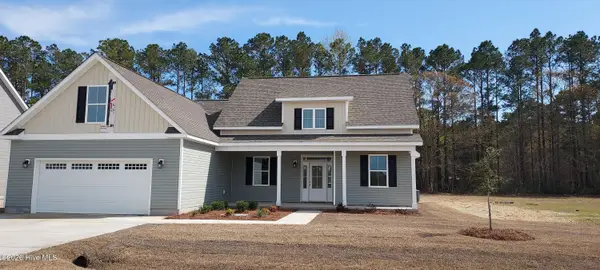 110 Rolling Water Lane, Swansboro, NC 28584