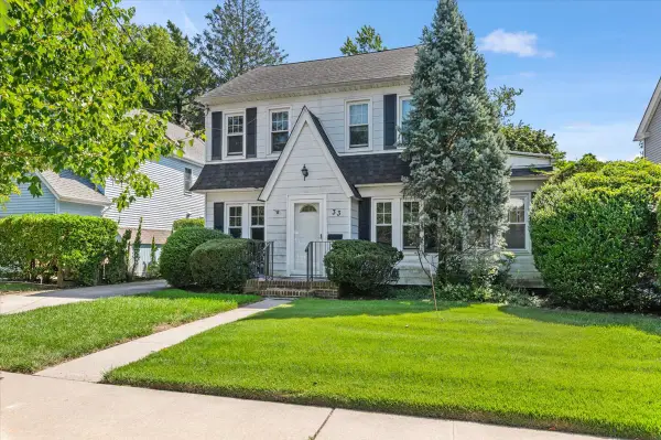 33 Lawrence Avenue, Malverne, NY 11565